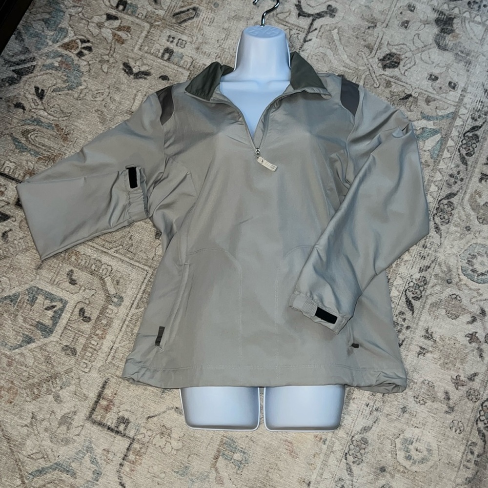 Nike golf half zip cover up jacket womens medium Gray/taupe